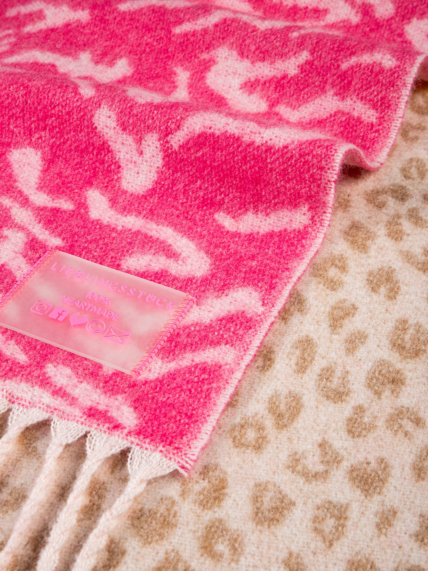 Schal „Animal love“