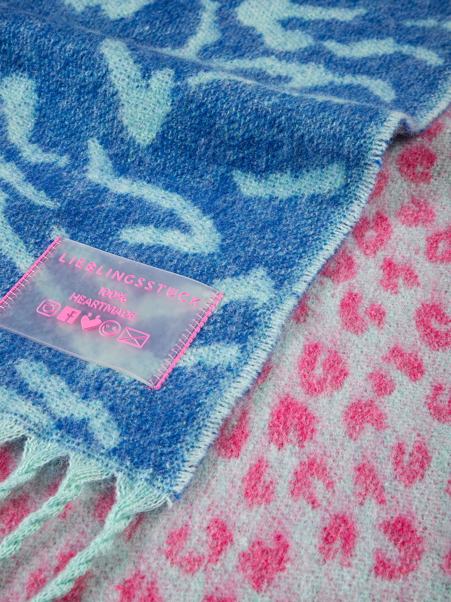 Schal „Animal love“